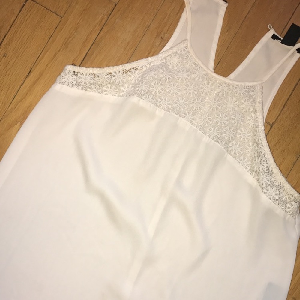 White high neck tank top